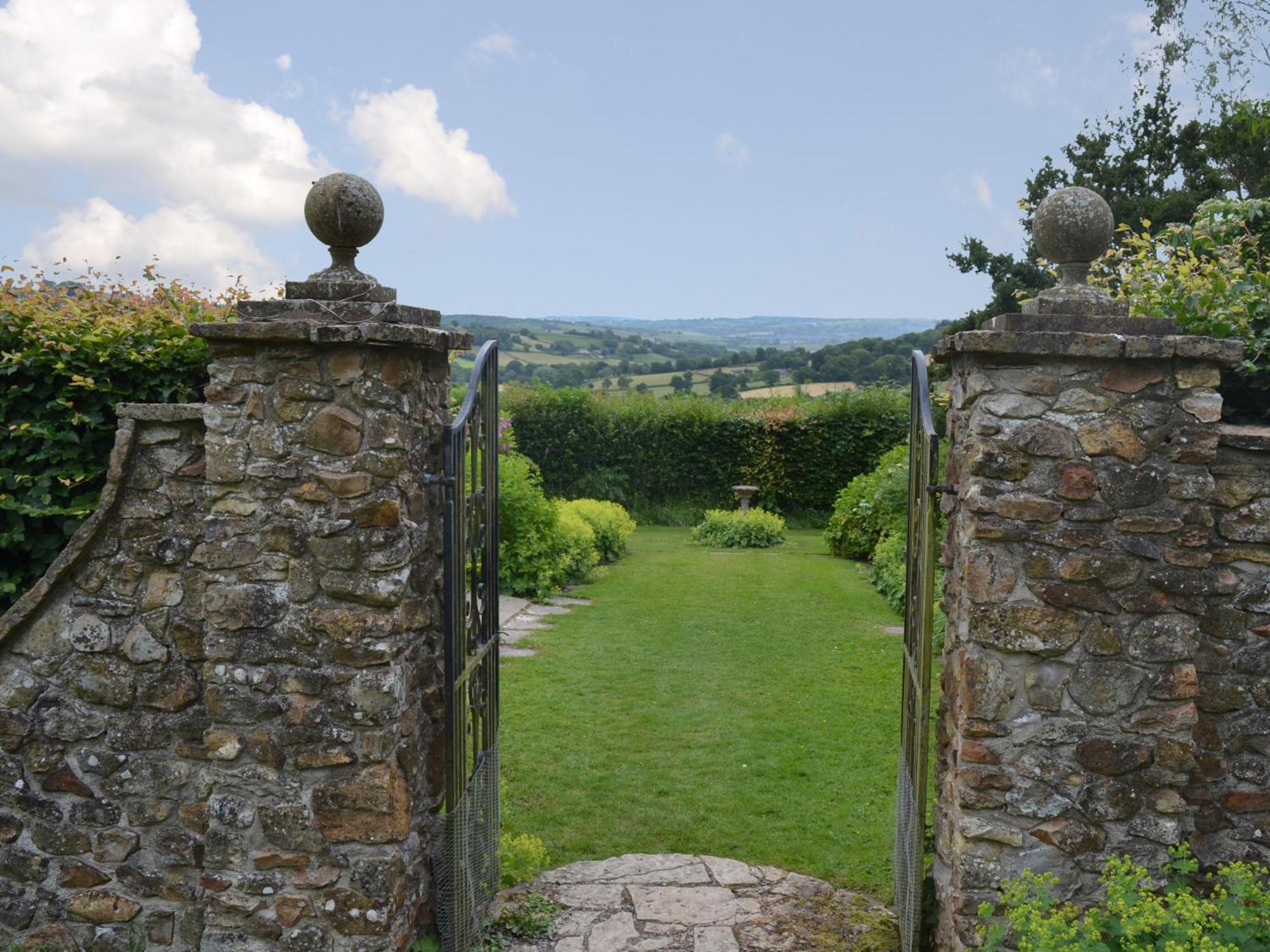 Vila Gardeners Rest Hawley Bottom Exteriér fotografie